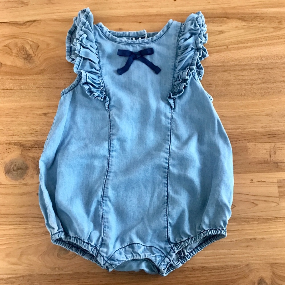 Blu & Blue New York Chambray Romper Size 6-12 Mos